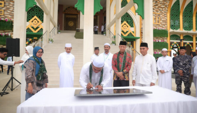 
 Masjid Apung Tanbu Diresmikan, Pertama di Kalimantan dan Nomor Tiga di Indonesia