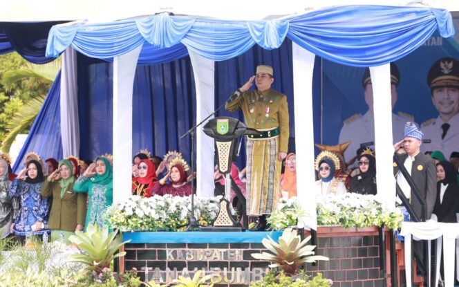 
 Bupati Andi Rudi Latif Pimpin Upacara Perdana Peringatan Hari Jadi ke 22 Tanah Bumbu