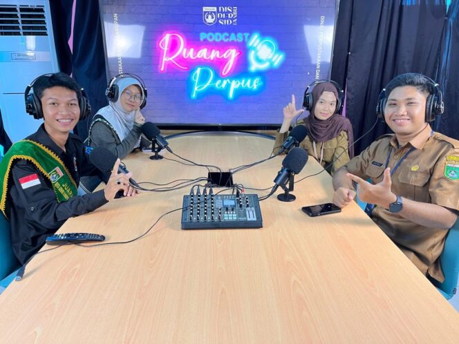 
 Apresiasi Bupati Andi Rudi Latif untuk Podcast “Ruang Perpus”: Inovasi Cerdas Dinas Perpustakaan dan Kearsipan