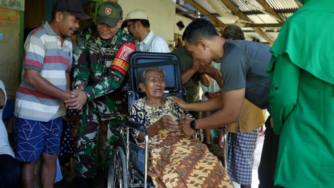 
 Bupati Bang Arul Dukung Penuh Aksi Sosial Dandim 1022, Salurkan Bantuan untuk Warga Kurang Mampu