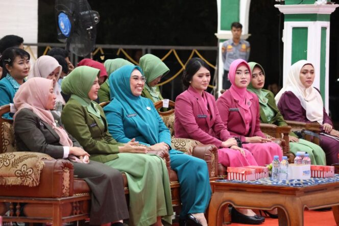 
 Ketua TP PKK Tanah Bumbu Hadiri Resepsi Kenegaraan HUT ke-80 RI