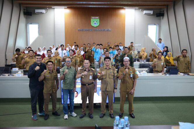 
 Aksi Pelatihan Jurnalistik Tanah Bumbu Dorong Informasi Publik Berkualitas