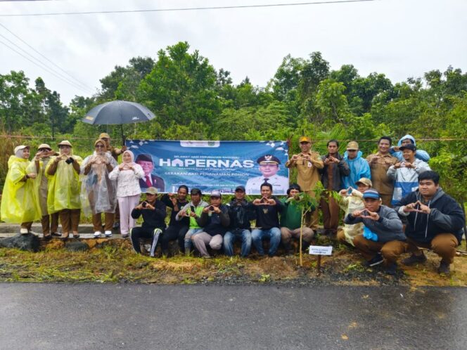 
 Tanah Bumbu Menanam Kebaikan, Peringatan Hapernas 2025 Penuh Makna