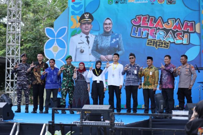 
 Jelajah Literasi BerAKSI 2025 Resmi Dibuka, Tanah Bumbu Tegaskan Komitmen Bangun Generasi Cerdas dan Berkarakter