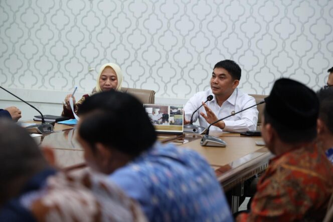 
 Bupati Andi Rudi Latif Pimpin Rapat Penataan Kota dan Gerakan Indonesia Asri