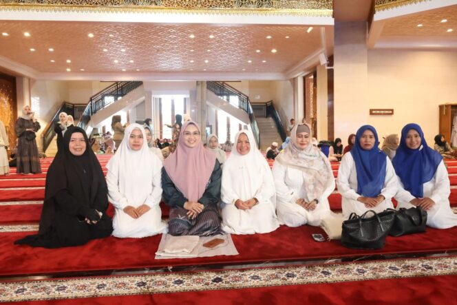 
 Safari Ramadan, Andi Irmayani Rudi Latif Perkuat Silaturahmi dan Kepedulian Sosial