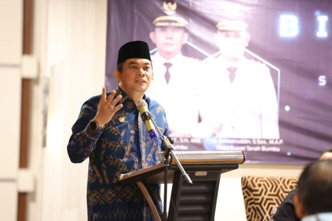 
 Bupati Andi Rudi Latif Buka Bimtek E-Monev Pro 2026, Tegaskan Transformasi Perencanaan dan Penganggaran Berbasis Outcome