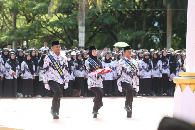 
 Guru Pensiun Bertambah, Sekolah di Tanah Bumbu Kekurangan Pengajar