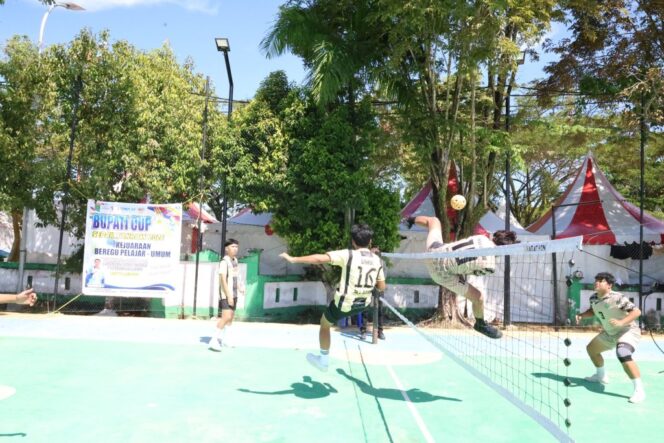 
 Kejuaraan Sepak Takraw Bupati Tanah Bumbu Cup 2026 Resmi Dibuka, Ajang Pembinaan Atlet dan Silaturahmi