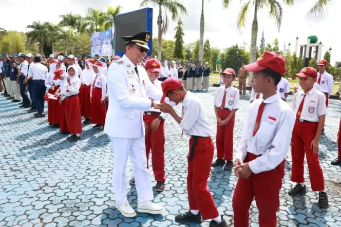 
 Peringatan Otonomi Daerah ke-30 dan Hardiknas 2026, Bupati Andi Rudi Latif Tekankan Sinergi dan Peningkatan SDM