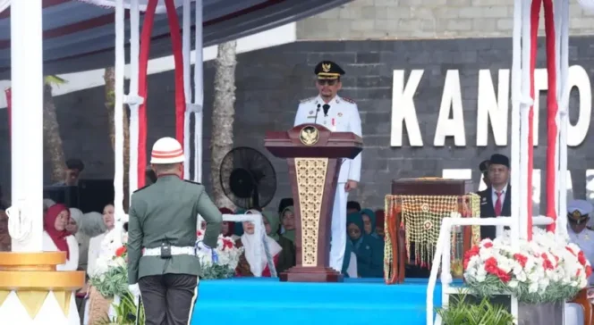 
 HUT ke-81 RI, Bupati Andi Rudi Latif Apresiasi Peran Veteran dan Seniman Tanah Bumbu