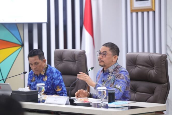 
 Menuju Birokrasi Profesional, Bupati Tanah Bumbu Andi Rudi Latif Ekspose Manajemen Talenta ke BKN